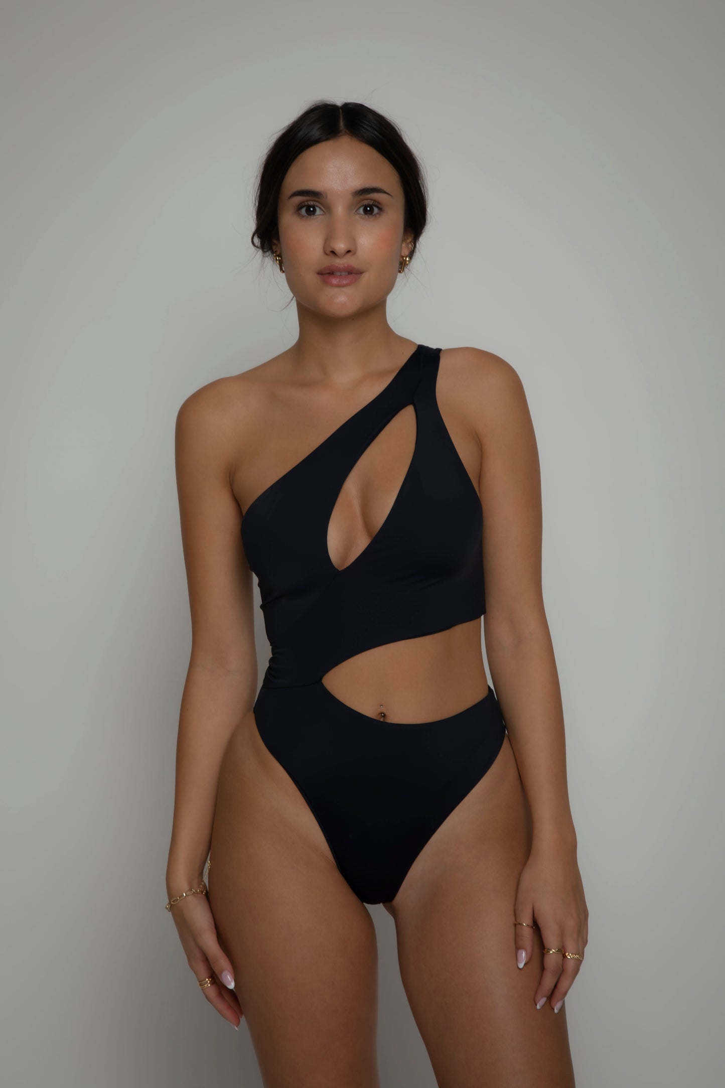 Black one shoulder swimsuit, onepiece