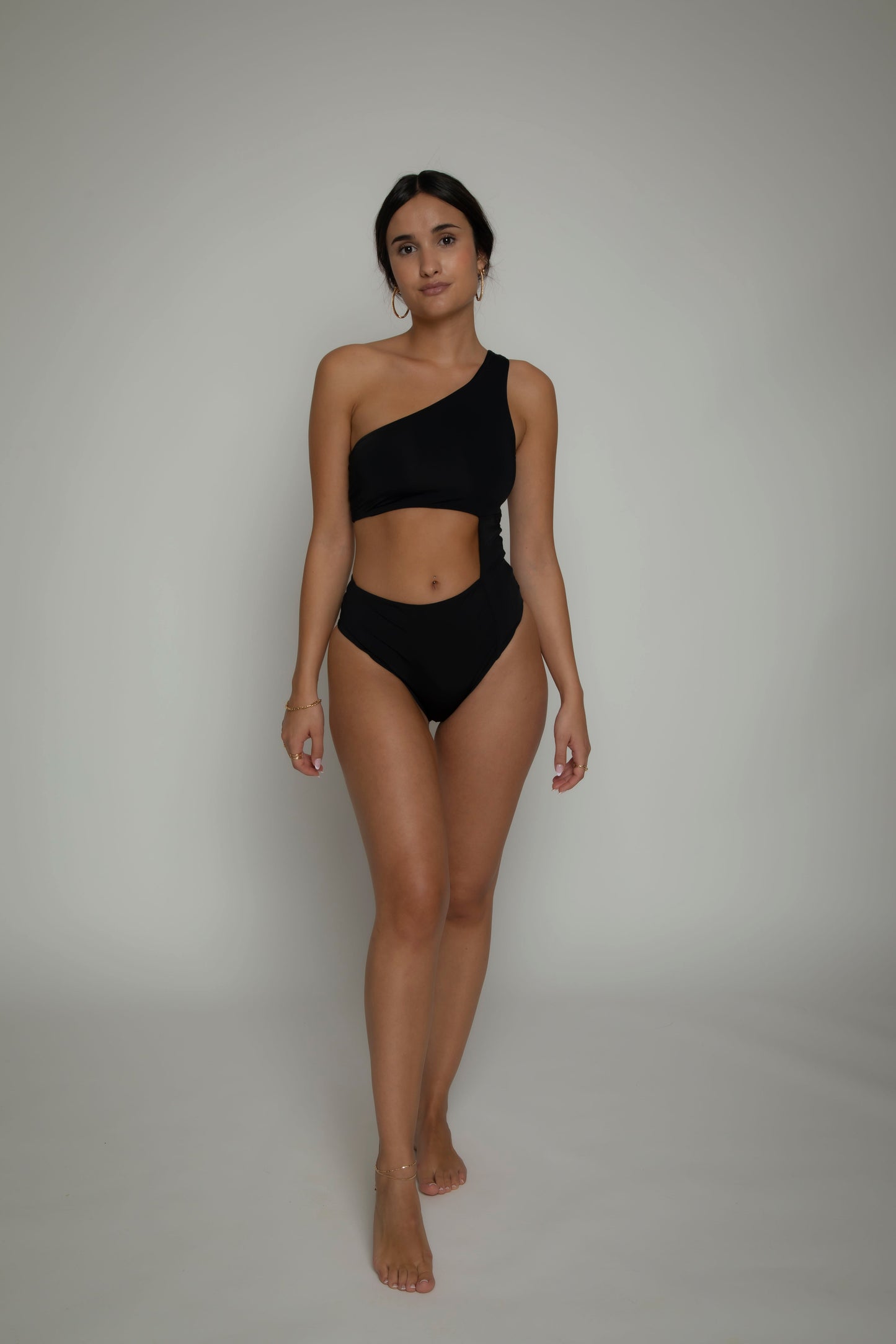 Black one shoulder swimsuit, onepiece