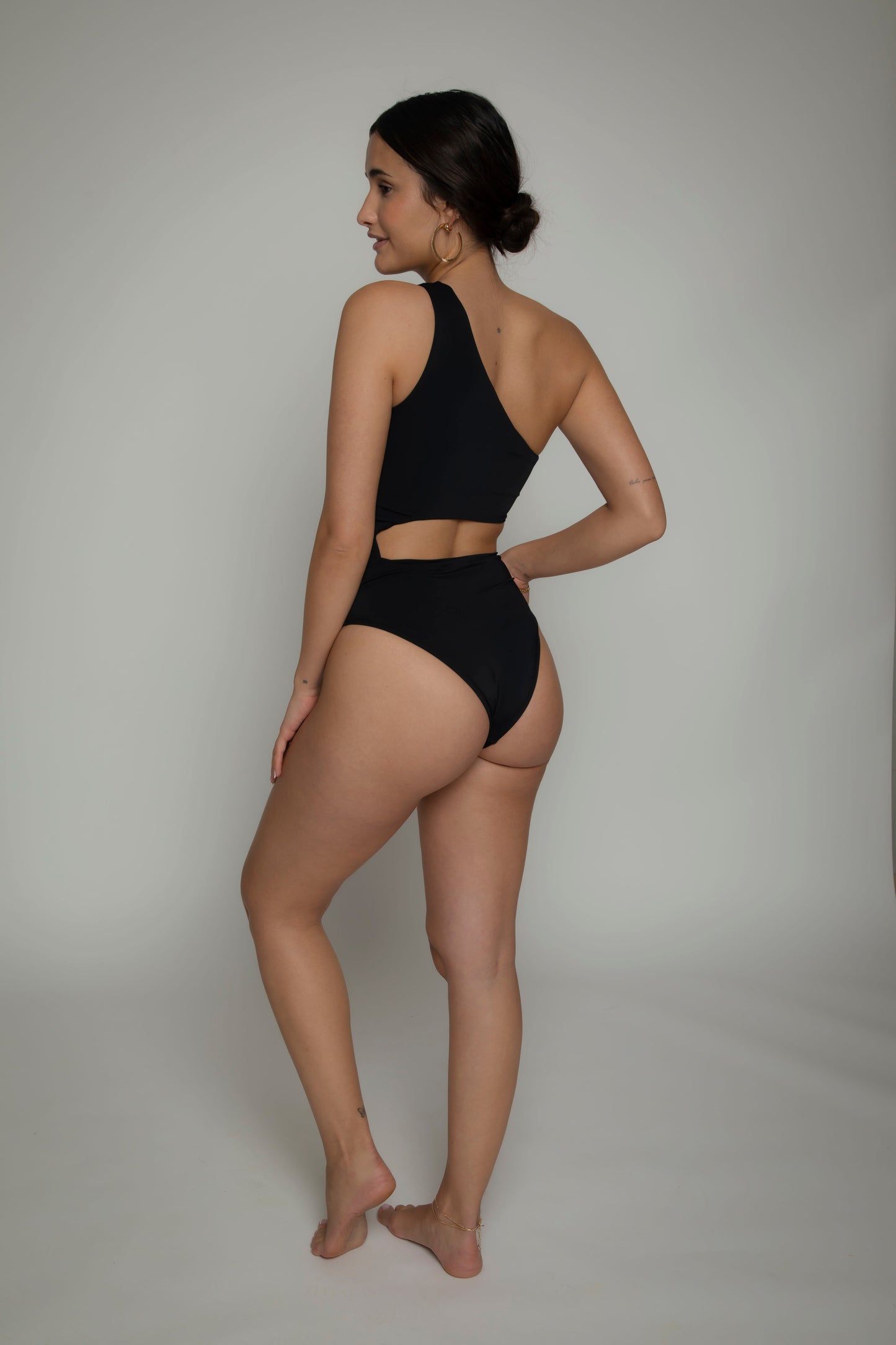 Black one shoulder swimsuit, onepiece