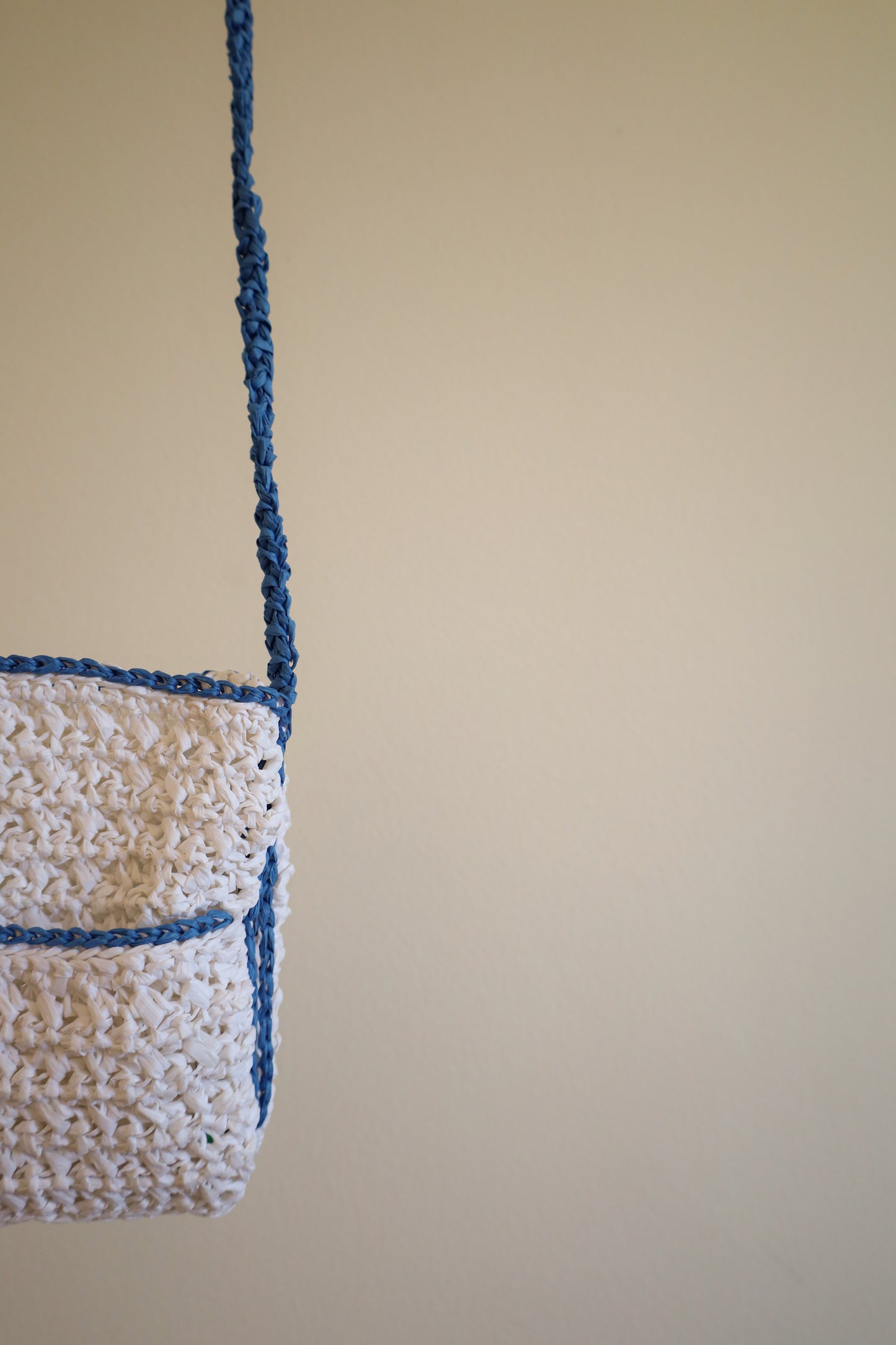 White and blue crochet bag