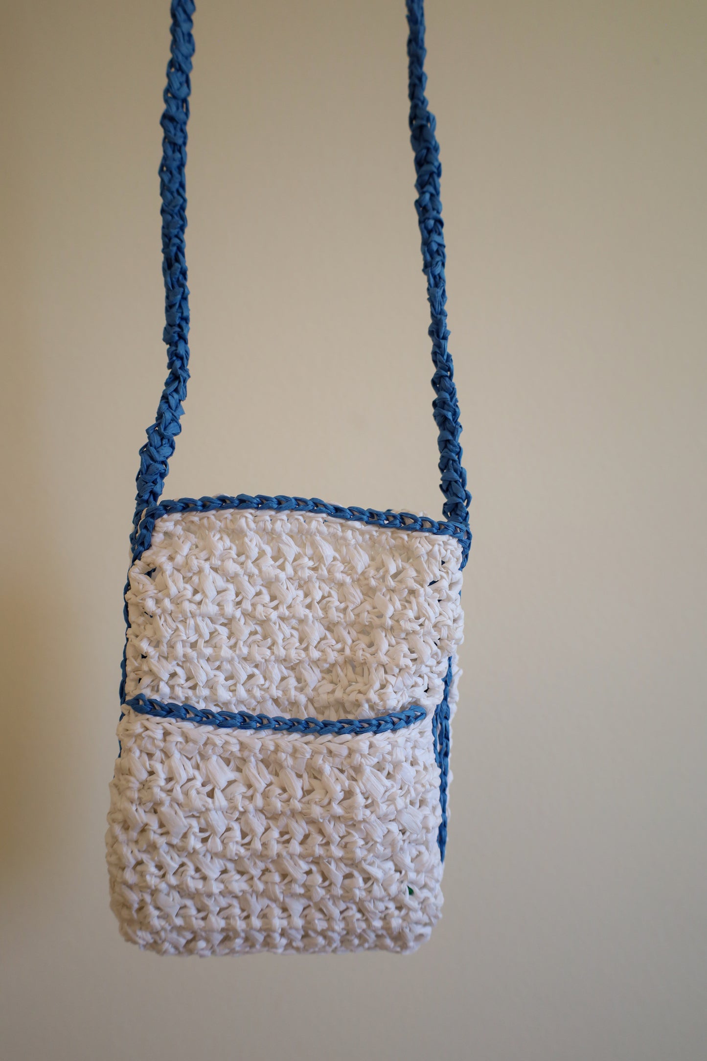 White and blue crochet bag